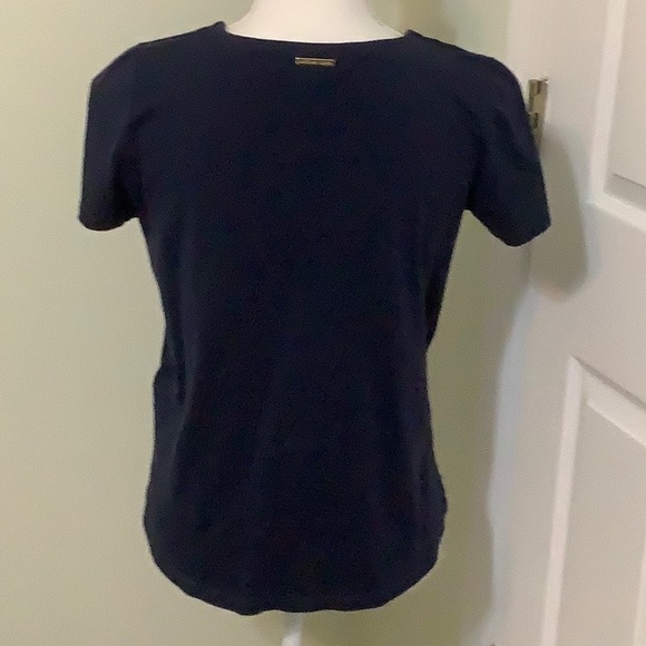 🦋MICHAEL MK navy S/S top, size Medium - Picture 4 of 7